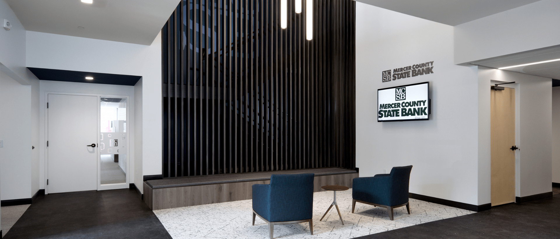 Lobby-min