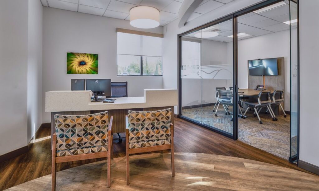 Office furniture carousel 3